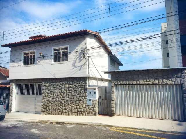 Casa para Venda em Juiz de Fora, Jardim Glória, 3 dormitórios, 1 suíte, 2 banheiros, 2 vagas