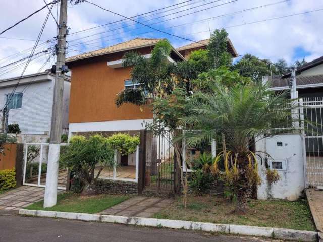 Casa para Venda em Juiz de Fora, São Pedro, 3 dormitórios, 1 suíte, 3 banheiros, 2 vagas