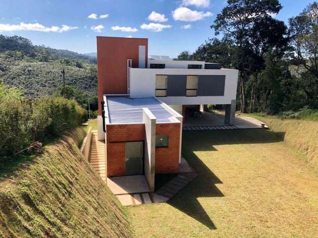 Casa para Venda em Juiz de Fora, Novo Horizonte, 3 dormitórios, 3 suítes, 4 banheiros, 4 vagas