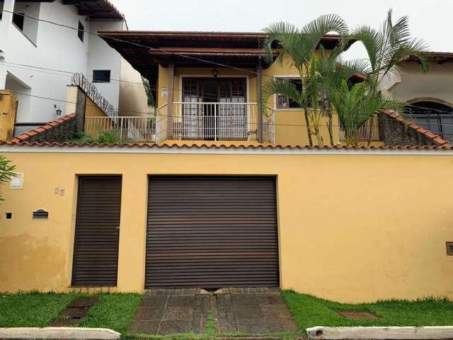 Casa para Venda em Juiz de Fora, São Pedro, 2 dormitórios, 1 suíte, 4 banheiros, 2 vagas