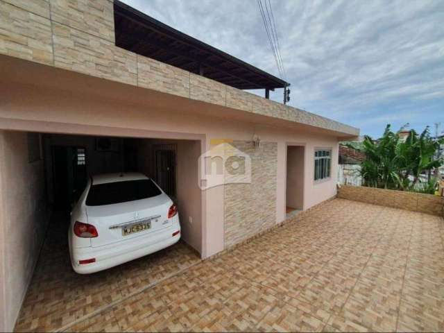 Casa à venda, no Bairro Barreiros, São José-SC, com 4 quartos, sendo 2 suítes, com 1 vaga