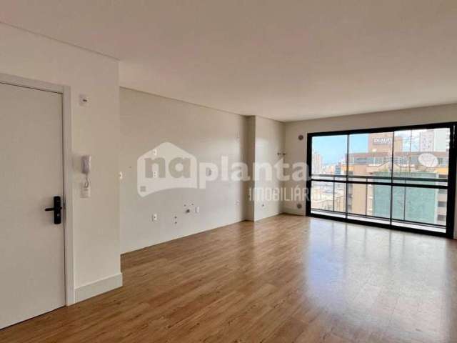 Apartamento em Kobrasol - 2 Dormitórios e 1 Suíte à Venda