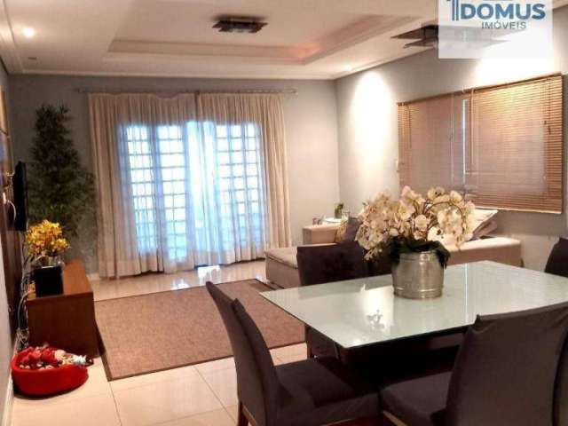 Sobrado com 3 dormitórios à venda, 160 m² por R$ 735.000,00 - Bosque dos Eucaliptos - São José dos Campos/SP