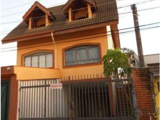 Casa à venda na Vila São Luís - 3 quartos, 3 suítes, 260m²