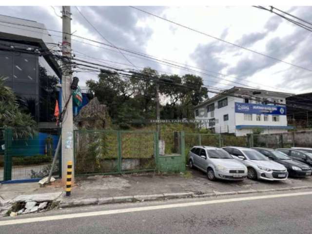 Terreno Comercial frente p/ Raposo Tavares - 1.320 m² - VENDA / LOCAÇÃO