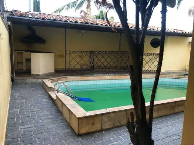 Casa a Venda no Jardim Leonor com 4 quartos sendo 2 suítes