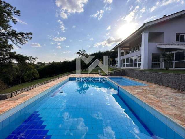 Casa com 04 quartos à venda no Village Sans Souci em Valinhos - SP.