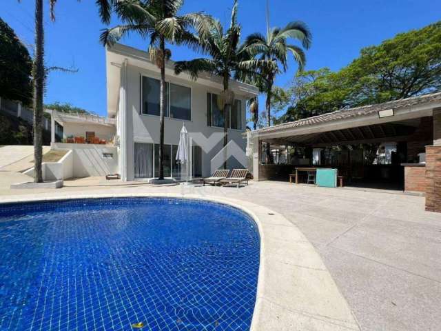 Casa com 06 quartos à venda no Condomínio Estância Marambaia em Vinhedo - SP.