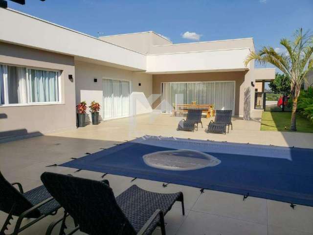 Casa térrea à venda no Residencial Campo de Toscana em Vinhedo - SP.