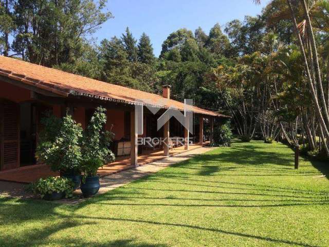 Casa térrea à venda no Condomínio Vale da Santa Fé em Vinhedo - SP