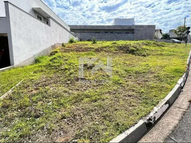 Terreno de 445m² à venda no Condomínio Bosque dos Cambarás em Valinhos - SP