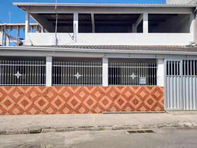 Casa para Venda em Guarapari, Kubitschek, 4 dormitórios, 1 banheiro, 3 vagas