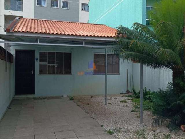 Casa para Venda em Pinhais, Centro, 2 dormitórios, 1 banheiro, 2 vagas