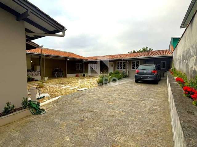 Casa | São Luis | 4 quartos (1 suíte) | 215m²