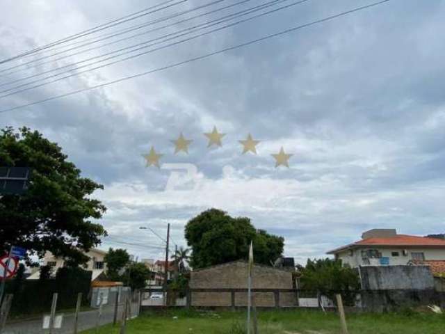 Terreno de Esquina à Venda no Centro -- Bombinhas SC