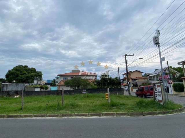 Terreno à Venda no Centro da Cidade de Bombinhas/SC