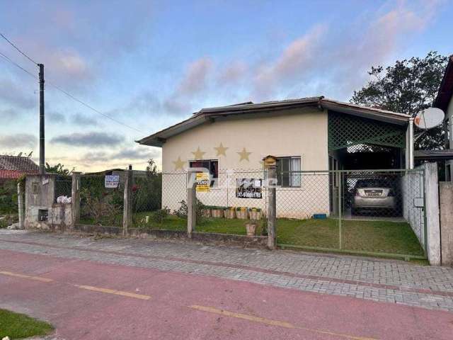 Casa á venda em bombas - bombinhas/sc