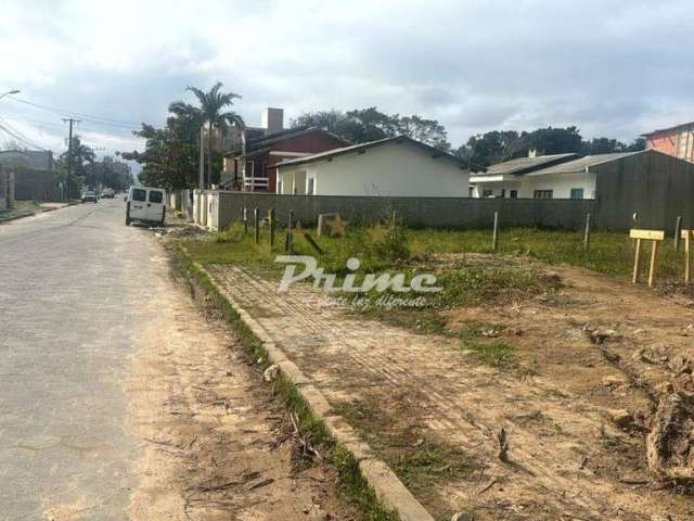 Terreno á Venda no Bairro Bombas - Bombinhas/SC