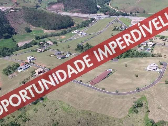 Terreno de 1000m² no Condomínio Village Parahybuna - Oportunidade!