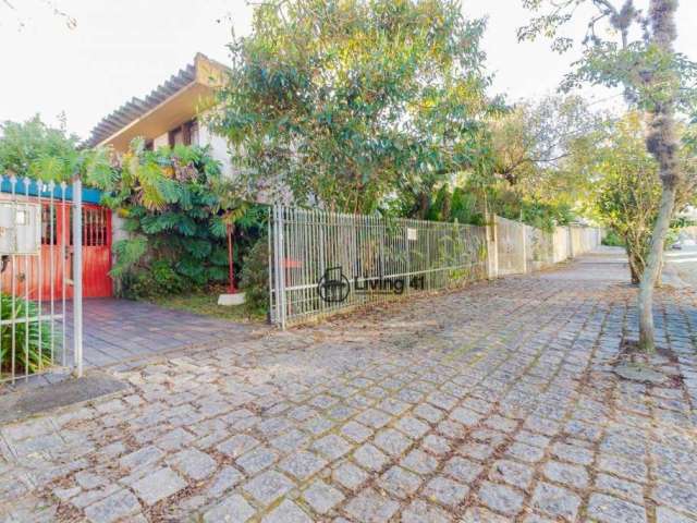 Casa com 4 dormitórios à venda, 473 m² por R$ 999.000 - Jardim Botânico