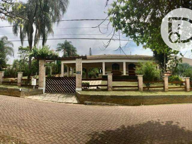 Casa com 3 dormitórios à venda, 335 m² por R$ 1.600.000,00 - Clube de Campo - Valinhos/SP