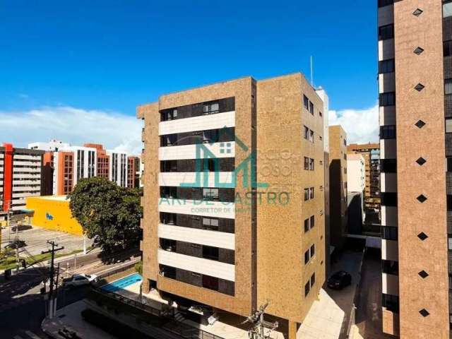 Apartamento Quarto e Sala, Varanda, 49m² na Quadra da Praia de Ponta Verde - Maceió Alagoas