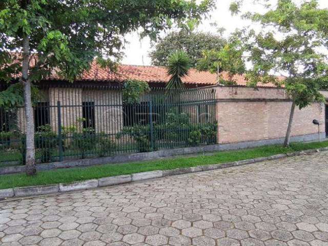 Casa 4 dormitórios sendo 4 suites bairro jardim siesta jacareí