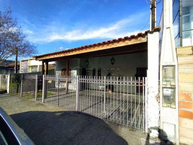 Casa comercial ou residencial 3 dormitórios sendo 1 suíte - centro - jacareí