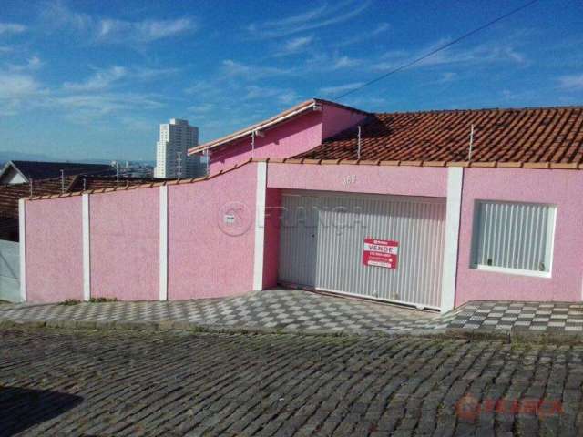 Casa Padrão em Jacareí