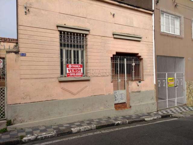 Casa 4 dormitórios sendo 1 suíte centro jacareí