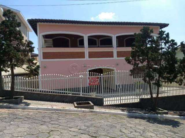 Casa em condomínio 7 dormitórios sendo 5 suítes - jardim coleginho - jacareí