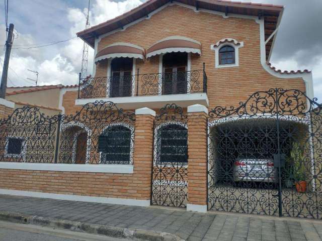 Casa Padrão em Jacareí