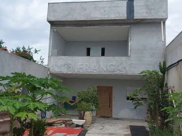 Casa de 2 dormitórios sendo 1 suíte - parque dos sinos - jacareí