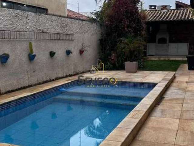 Casa Linear de 3 quartos com Piscina, churrasqueira em Itaipu Maravista