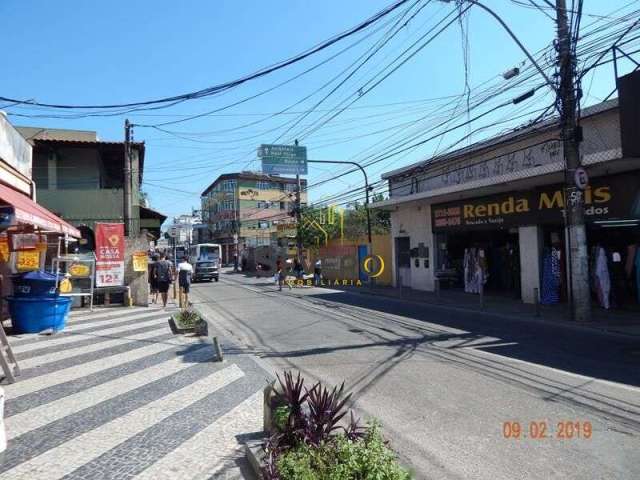 Área Comercial no miolo do Alcântara