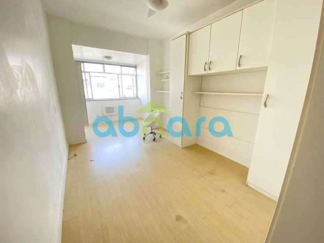 Apartamento com 1 quarto à venda na Rua Paula Freitas, Copacabana, Rio de Janeiro, 40 m2 por R$ 580.000