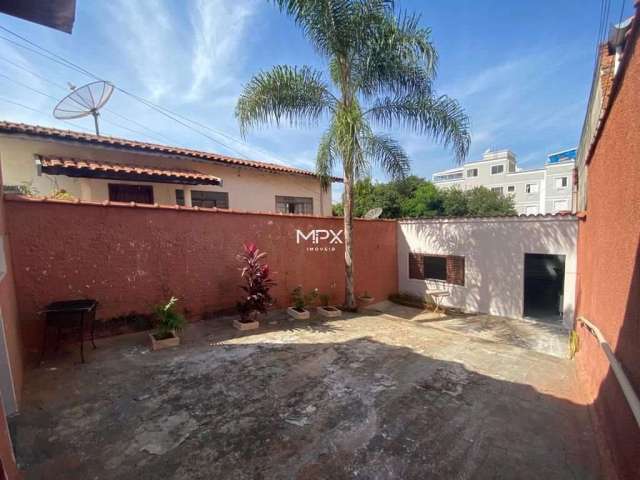 Casa com 2 quartos à venda na Vila Monteiro, Piracicaba  por R$ 300.000