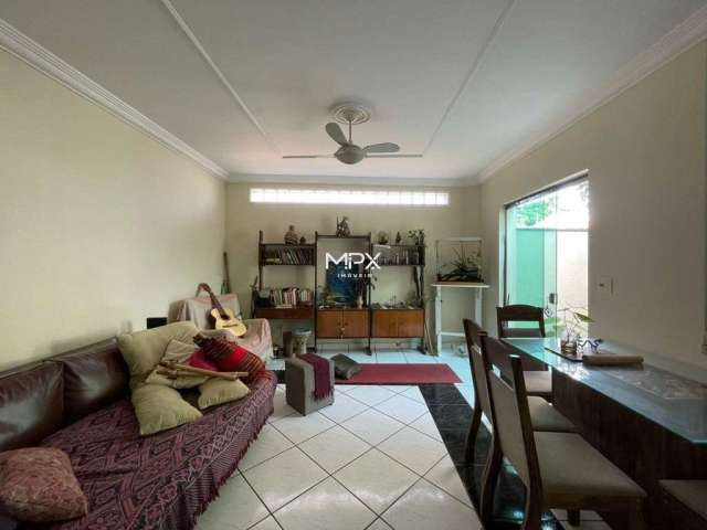 Casa com 1 quarto à venda na Vila Rezende, Piracicaba  por R$ 500.000