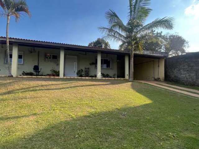 Chácara / sítio com 4 quartos à venda no Privê Gramados de Santa Rita, Campo Limpo Paulista  por R$ 650.000