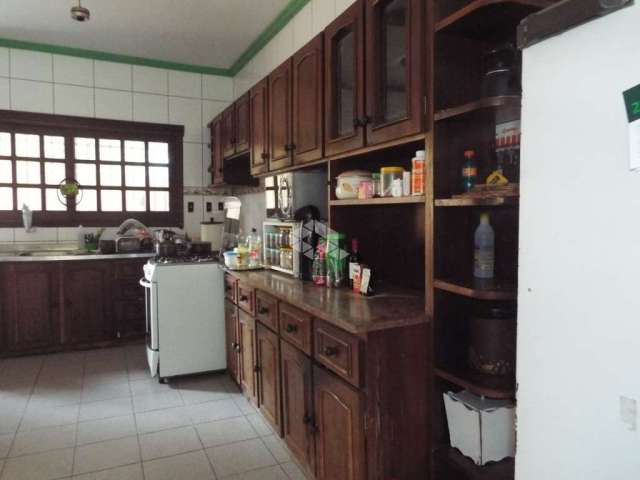 Casa com 6 quartos à venda na Avenida Polar, 320, Jardim Floresta, Porto Alegre, 100 m2 por R$ 896.000