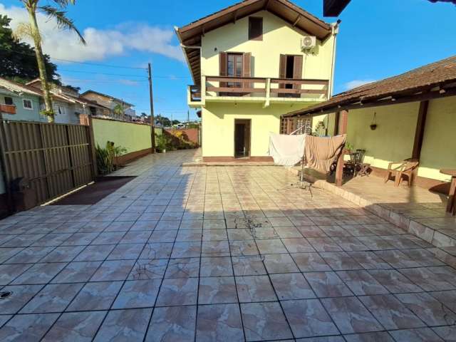 Excelente casa para venda no bairro Itaum - Agende sua visita conosco!