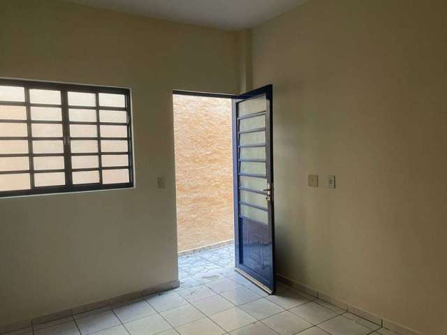 Casa com 2 quartos à venda na Rua Prudente de Moraes, 164, Jardim Santa Rosália, Sorocaba por R$ 280.000