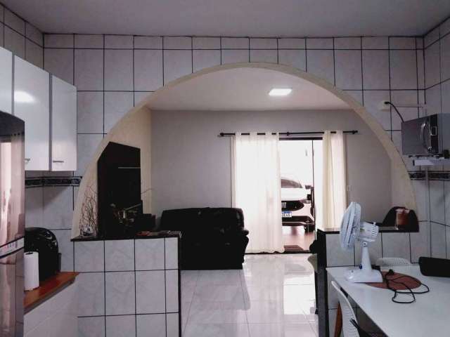 Casa com 3 quartos à venda na Avenida Paragüai, 166, Vila Barcelona, Sorocaba por R$ 490.000