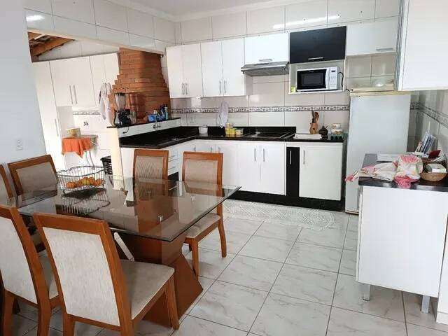 Casa com 3 quartos à venda na Rua José Flores Arruda, 135, Vila Formosa, Sorocaba por R$ 380.000