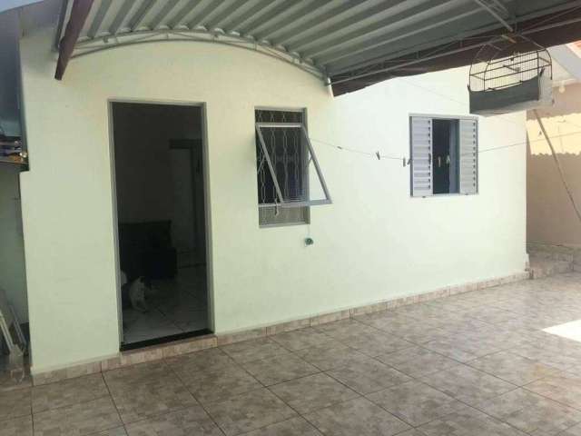 Casa com 3 quartos à venda na Rua Aparicio Fiuza de Carvalho, 525, Centro, Itaporanga por R$ 375.000