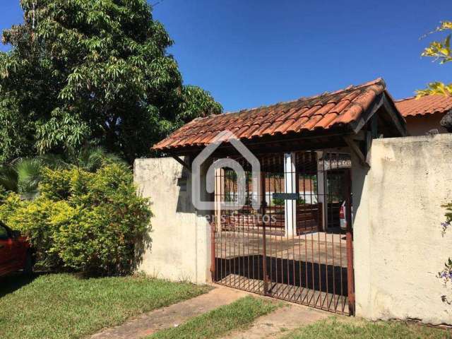 Chácara para Venda em Mogi Guaçu, Jatobazeiro, 3 dormitórios, 1 suíte, 2 banheiros