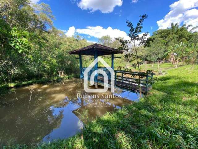 Chácara para Venda em Mogi Guaçu, Jatobazeiro, 3 dormitórios, 2 banheiros, 4 vagas