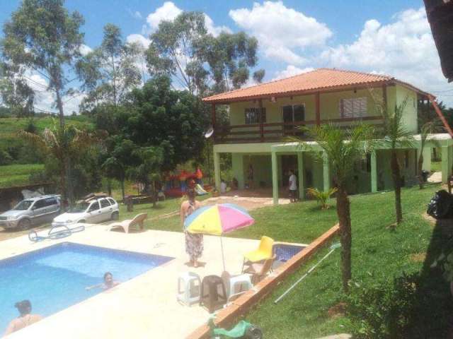 Casa para Venda em Valinhos, Macuco, 3 dormitórios, 2 suítes, 3 banheiros, 10 vagas