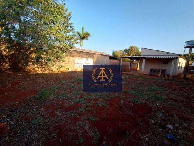 Terreno inteiro  com casa  3 peças