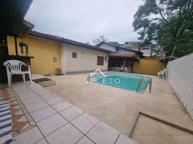 Casa com 3 dormitórios à venda, 184 m² por R$ 850.000,00 - Itaipu - Niterói/RJ